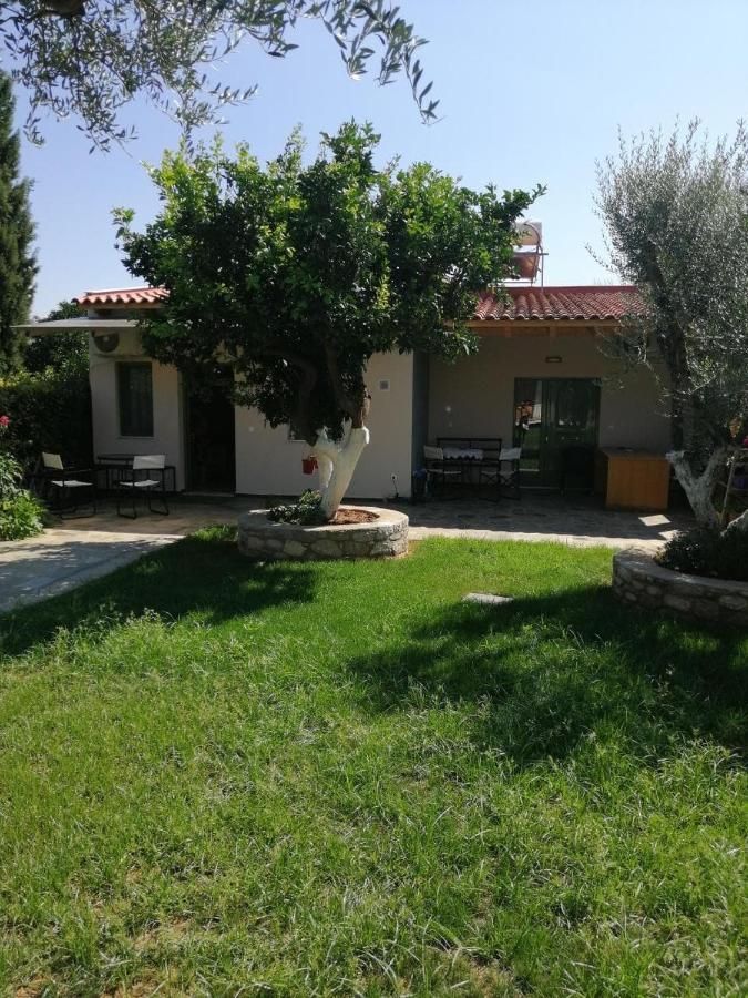 Εξοχική Κατοικία Με Κήπο Στην Άβυθο, Αιγίου Rodhodháfni Exterior foto